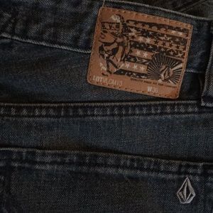 Men's Volcom Blackhart relaxed size 36.